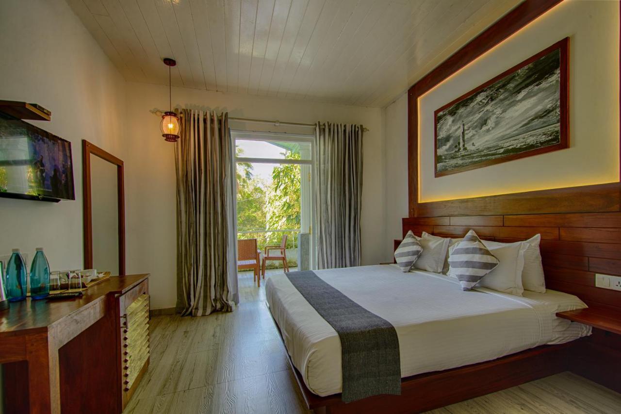Deltora Villa - Free Drop Off To Galle Fort By Tuktuk Экстерьер фото