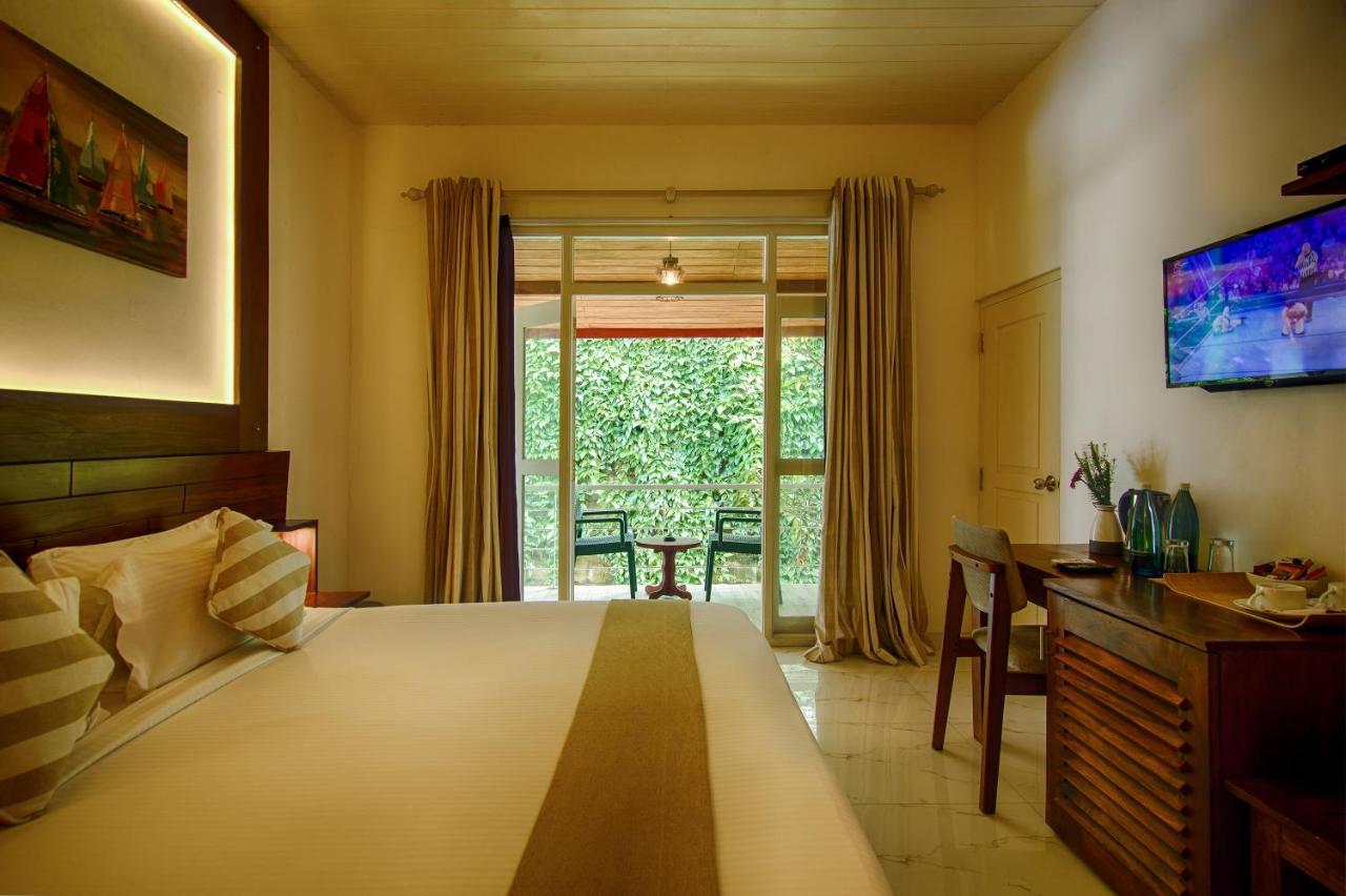 Deltora Villa - Free Drop Off To Galle Fort By Tuktuk Экстерьер фото