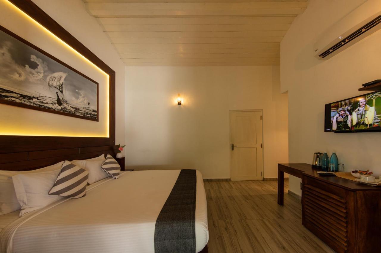 Deltora Villa - Free Drop Off To Galle Fort By Tuktuk Экстерьер фото