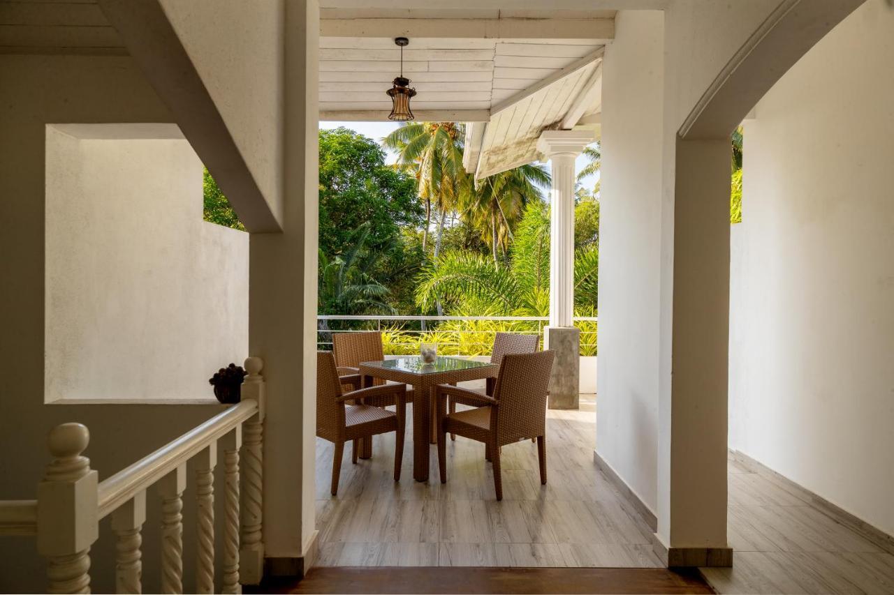 Deltora Villa - Free Drop Off To Galle Fort By Tuktuk Экстерьер фото